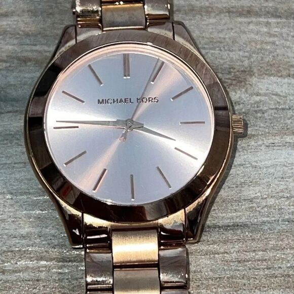 Michael Kors slim runway watch women’s rose gold MK3197 classiccore preppy - Picture 1 of 7